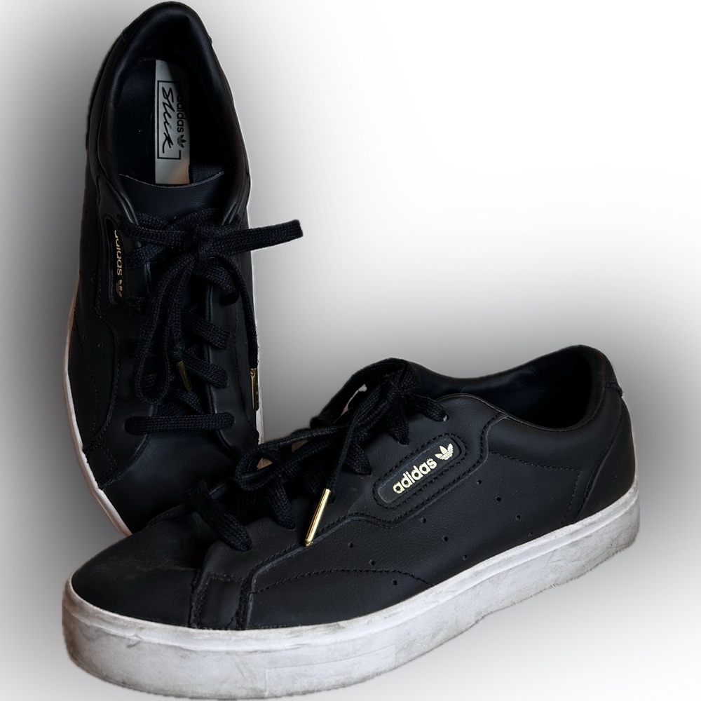 Adidas Sleek Sneaker - Size 8